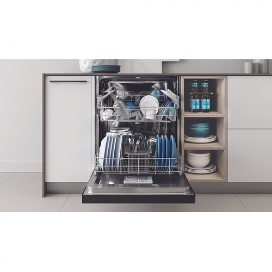 Indesit IN2PC14BN70B Blanc n°2