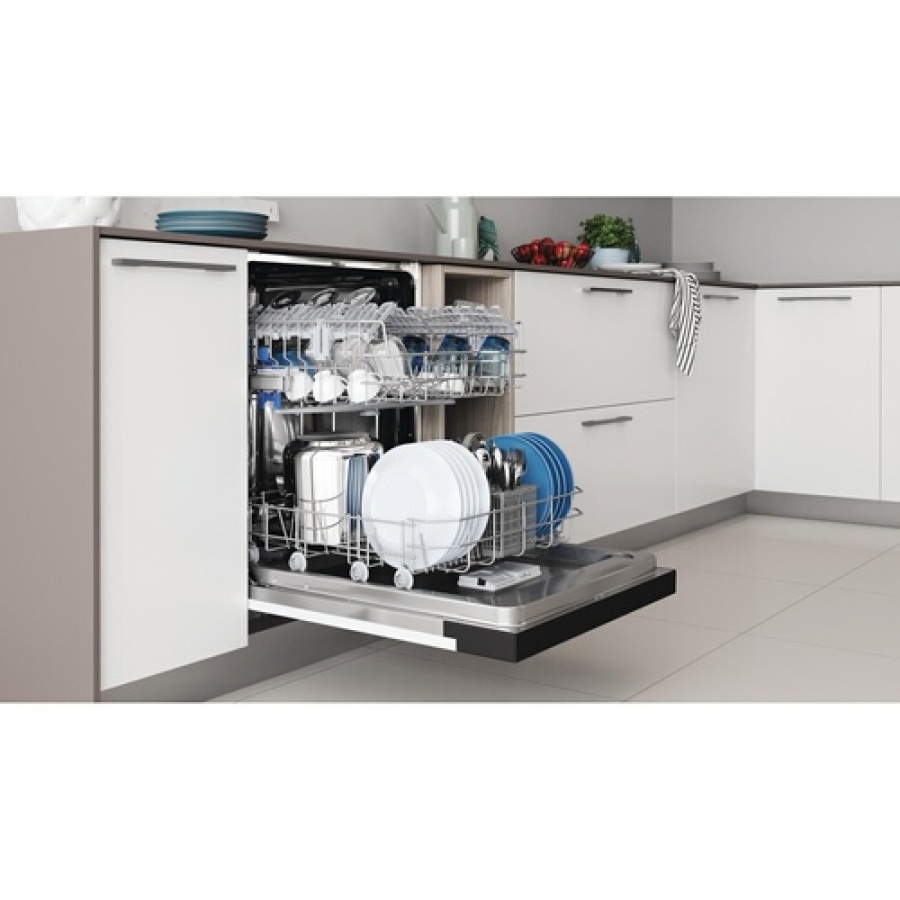 Indesit IN2PC14BN70B Blanc n°3